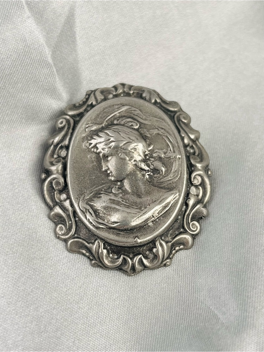 Vintage Silver-Tone Cameo Brooch - Silver